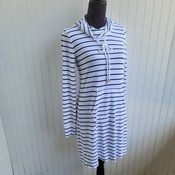 Lilly Pulitzer Hillary Popover Bright White Navy Blue Dress UPF 50+ Stretch Sz S - Picture 16 of 16